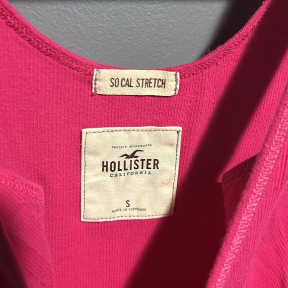 Hollister social stretch pink tank top - Picture 3 of 9